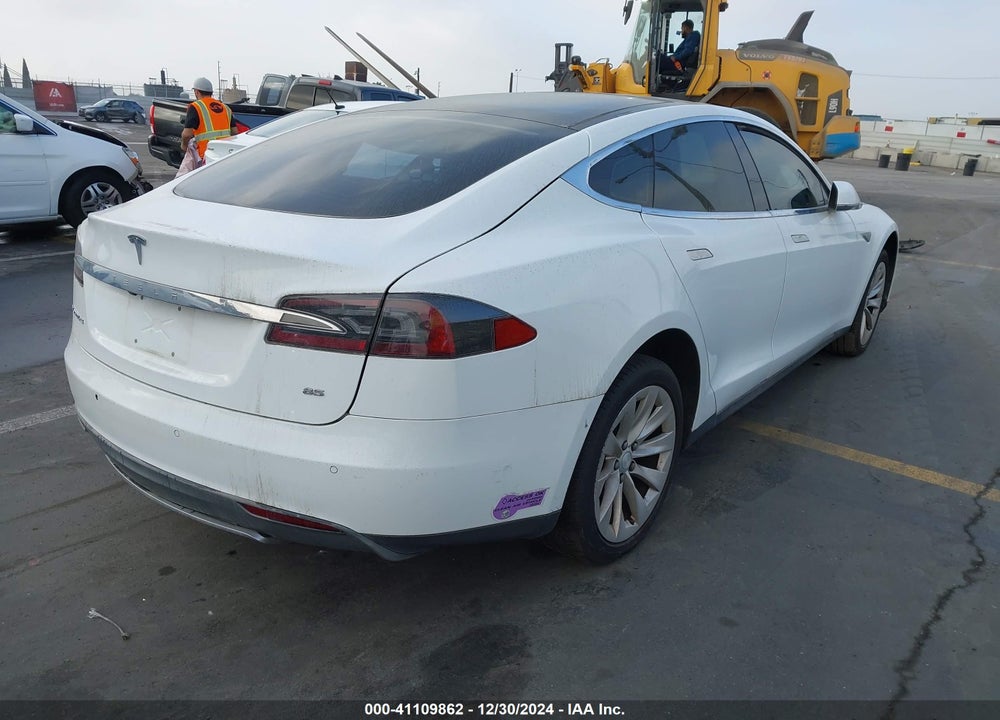 2013 TESLA MODEL S VIN: 5YJSA1DN5DFP27711