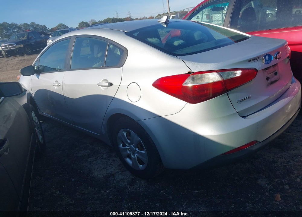 2015 KIA FORTE VIN: KNAFX4A67F5427927