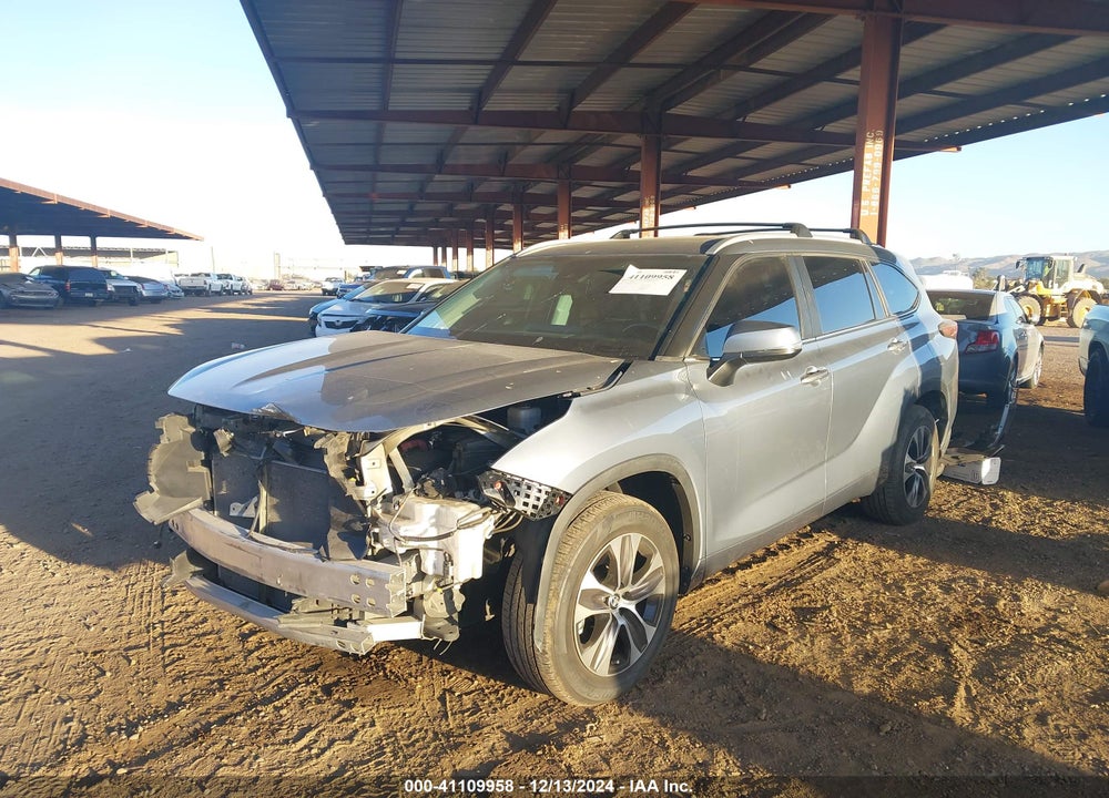 2023 TOYOTA HIGHLANDER XLE VIN: 5TDKDRAH9PS032328