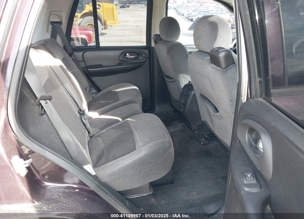 2008 CHEVROLET TRAILBLAZER LT VIN: 1GNDS13S682115675