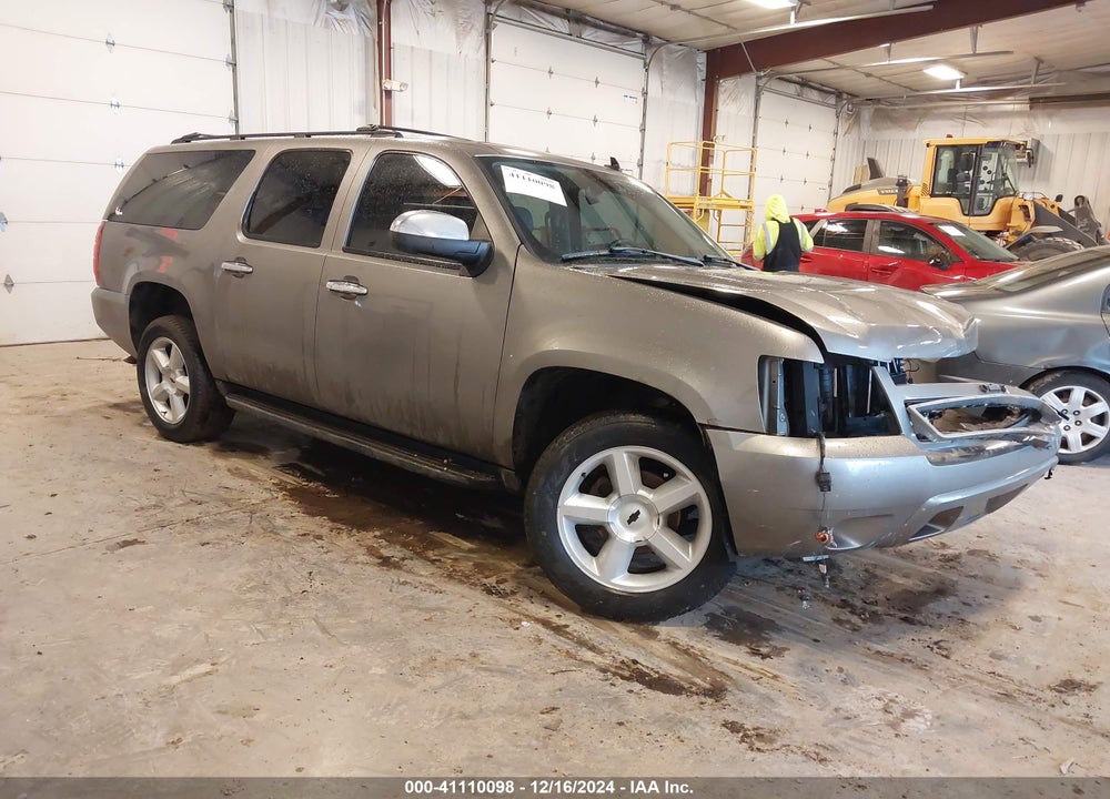 2008 CHEVROLET SUBURBAN 1500 LTZ VIN: 1GNFK16318R105012