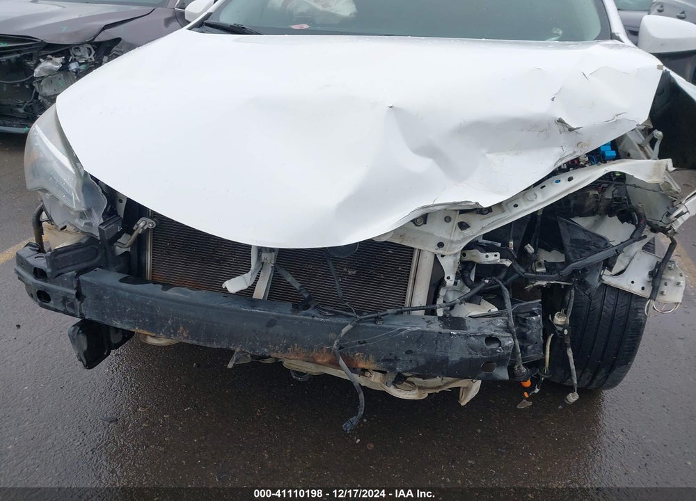 2018 TOYOTA COROLLA VIN: 2T1BURHE0JC071644