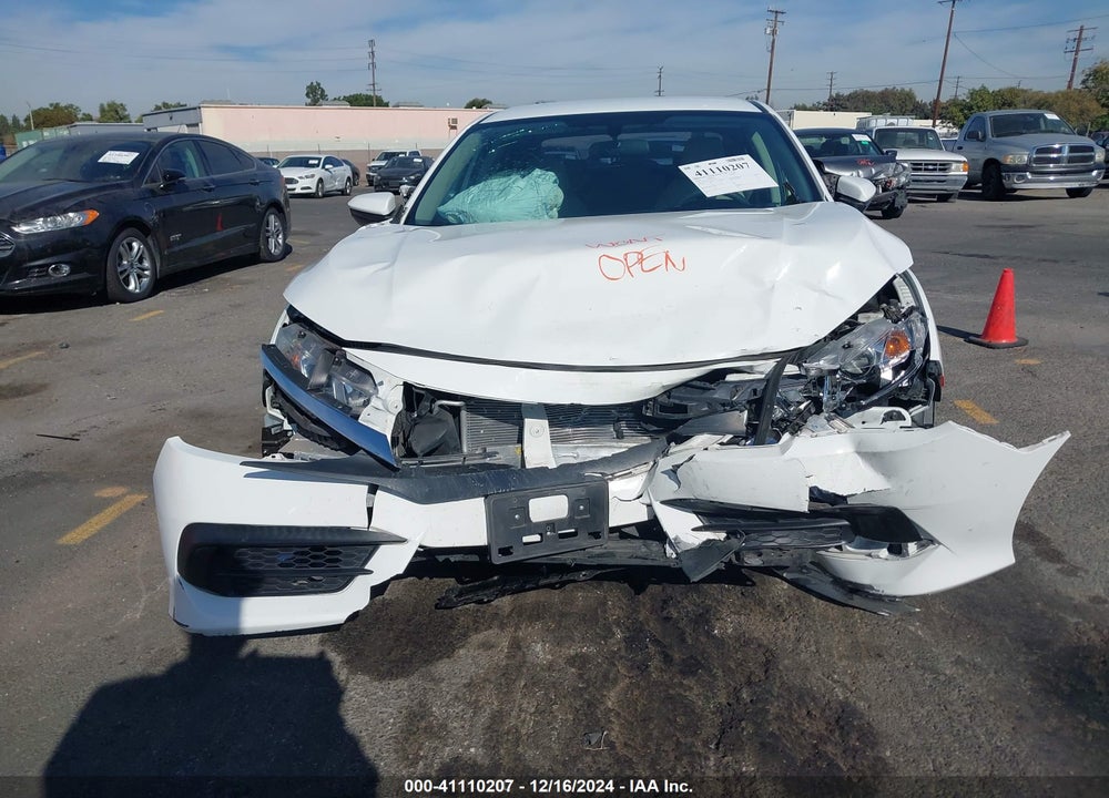 2018 HONDA CIVIC VIN: 2HGFC2F51JH553061