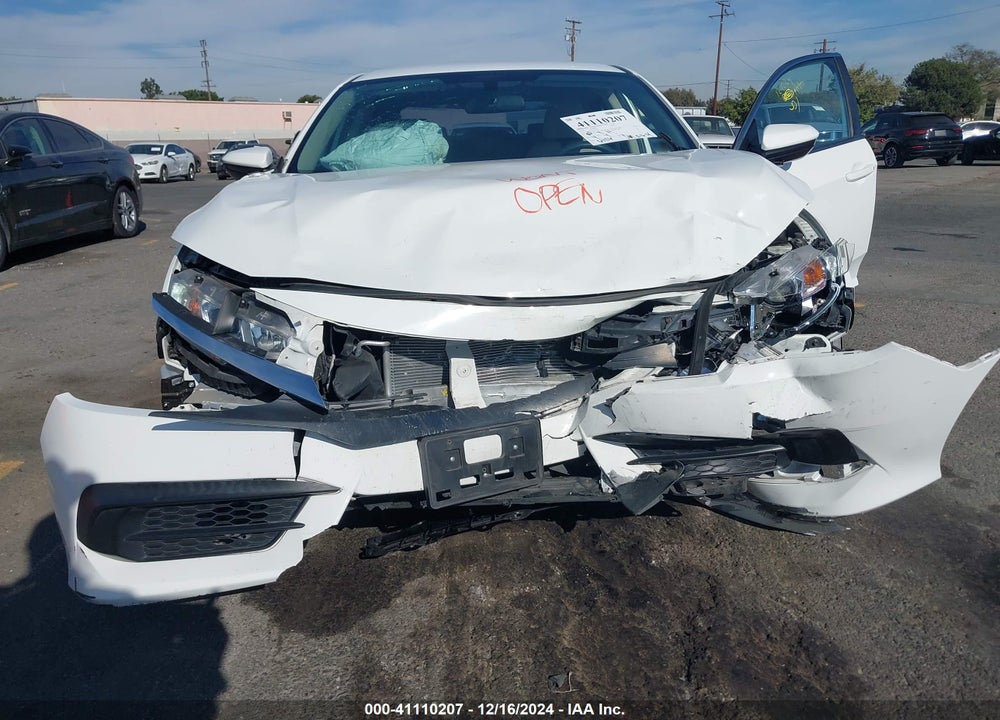 2018 HONDA CIVIC VIN: 2HGFC2F51JH553061