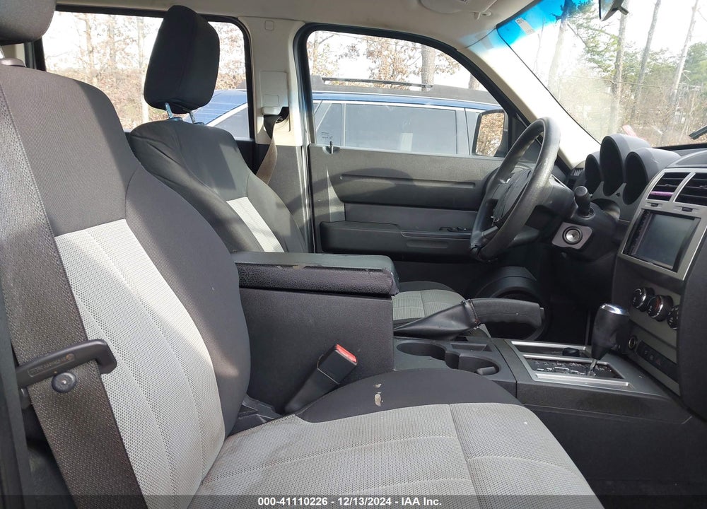 2007 DODGE NITRO SXT VIN: 1D8GU28K67W583235