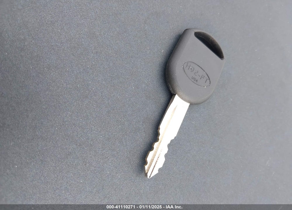 2008 FORD ESCAPE XLS/XLS MANUAL VIN: 1FMCU02Z88KD84893