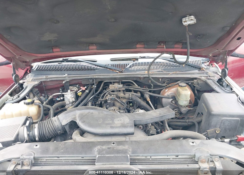 2001 CHEVROLET TAHOE LT VIN: 1GNEK13T01R189068
