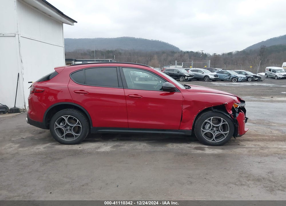 2021 ALFA ROMEO STELVIO AWD VIN: ZASPAKAN0M7D08632
