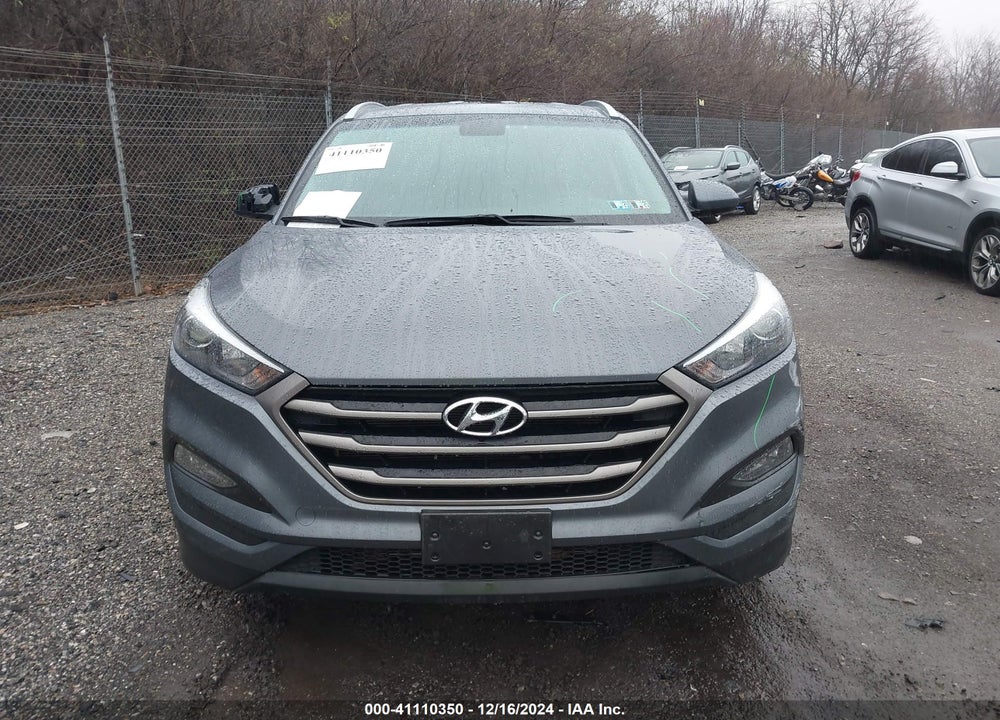 2016 HYUNDAI TUCSON SE VIN: KM8J33A43GU101059