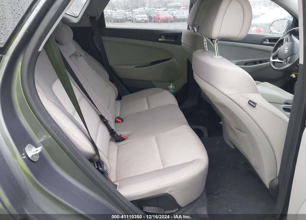 2016 HYUNDAI TUCSON SE VIN: KM8J33A43GU101059