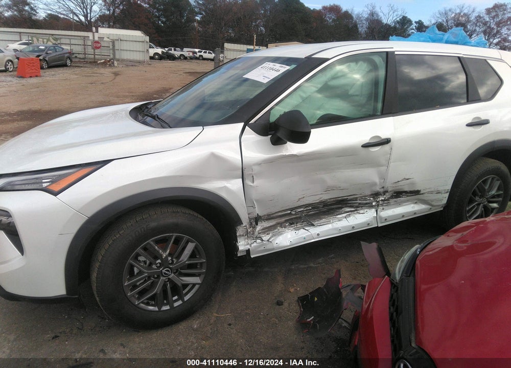 2025 NISSAN ROGUE S FWD VIN: 5N1BT3AA0SC775419