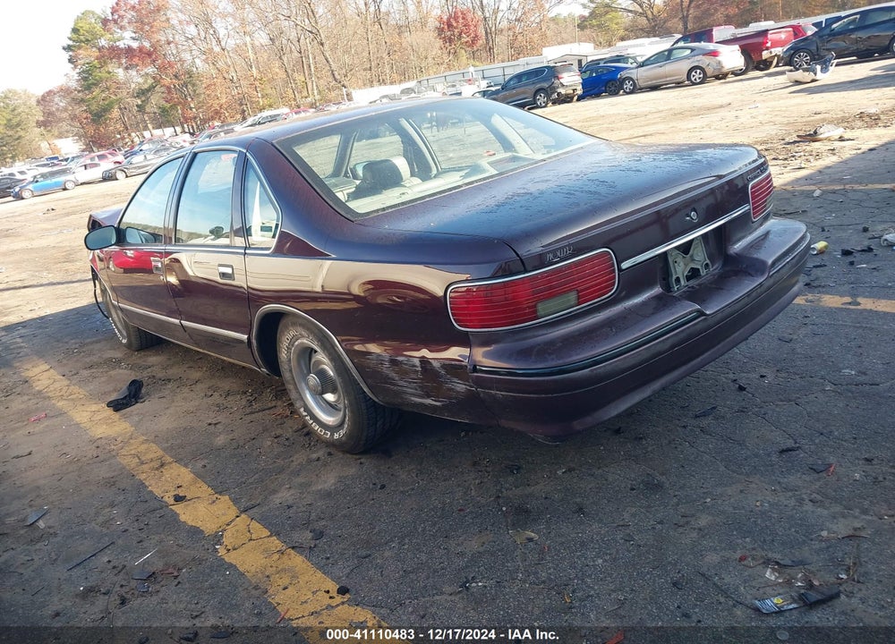 1996 CHEVROLET CAPRICE CLASSIC VIN: 1G1BL52WXTR105913