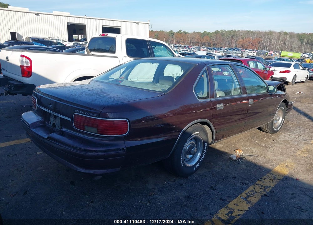 1996 CHEVROLET CAPRICE CLASSIC VIN: 1G1BL52WXTR105913