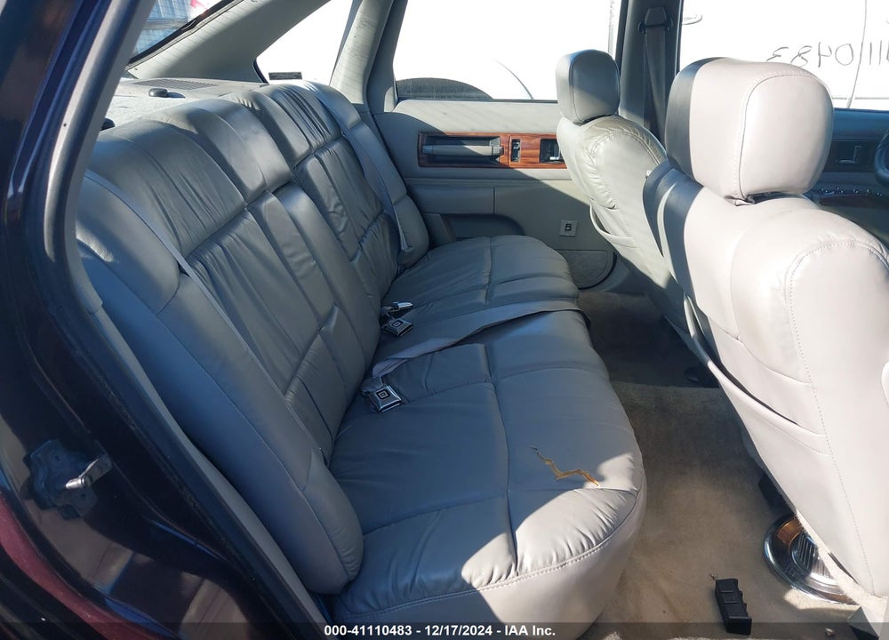 1996 CHEVROLET CAPRICE CLASSIC VIN: 1G1BL52WXTR105913