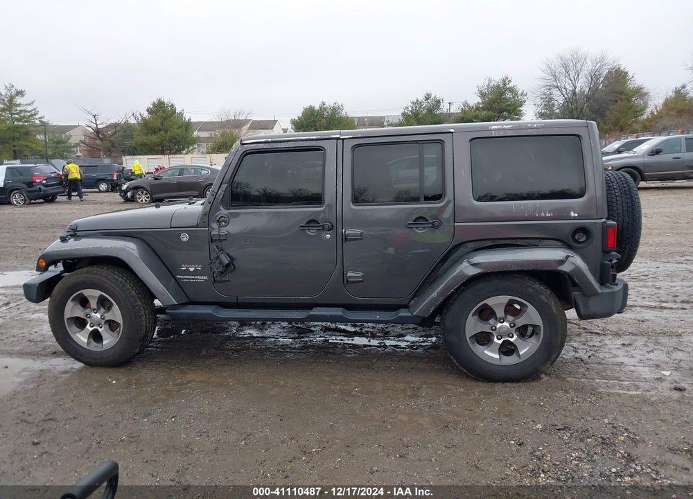 2018 JEEP WRANGLER JK UNLIMITED SAHARA 4X4 VIN: 1C4BJWEG5JL833534