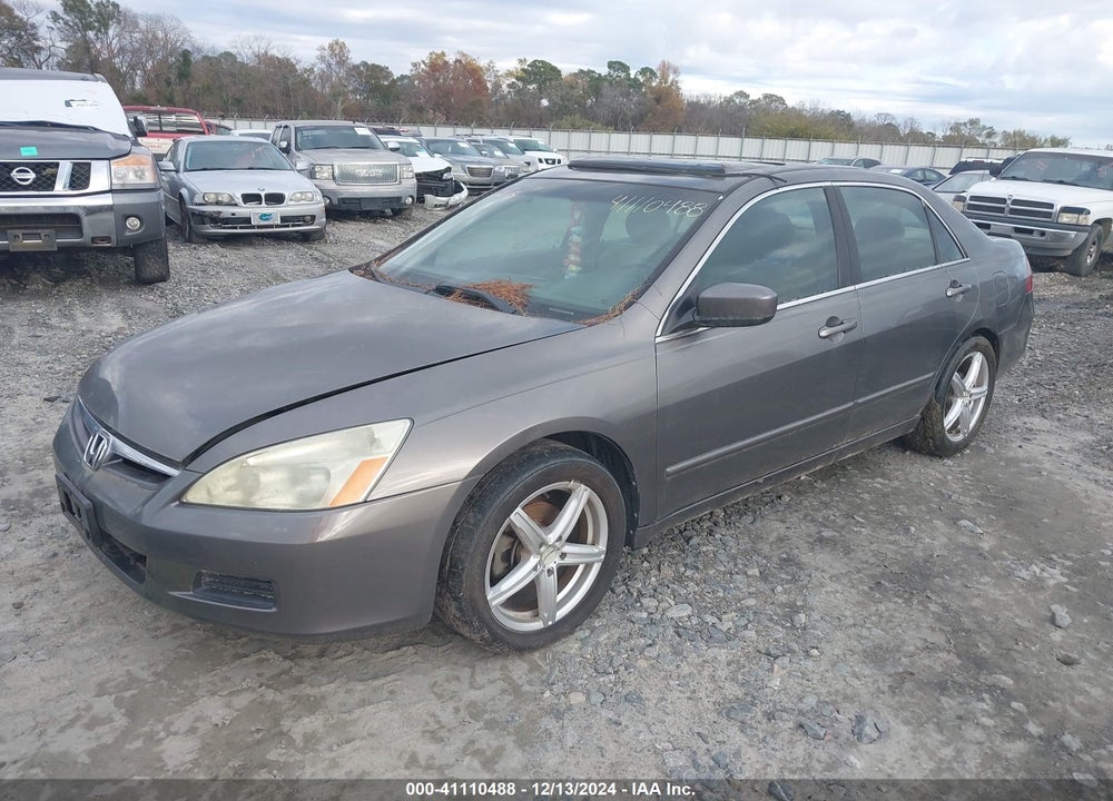 2007 HONDA ACCORD 3.0 EX VIN: 1HGCM66577A055588