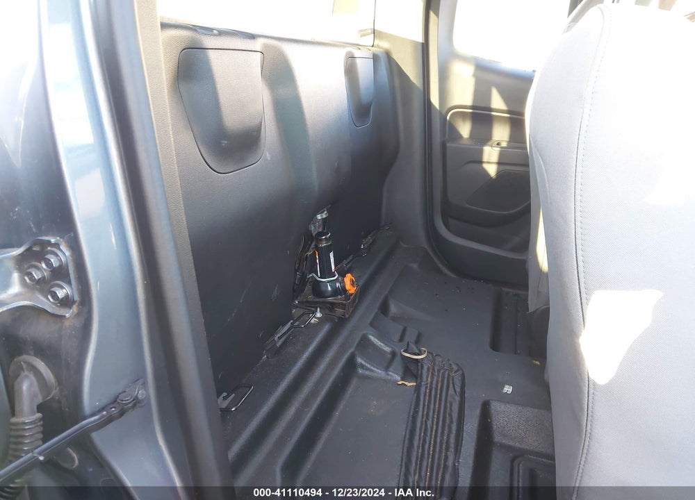 2018 CHEVROLET COLORADO WT VIN: 1GCHSBEAXJ1304300