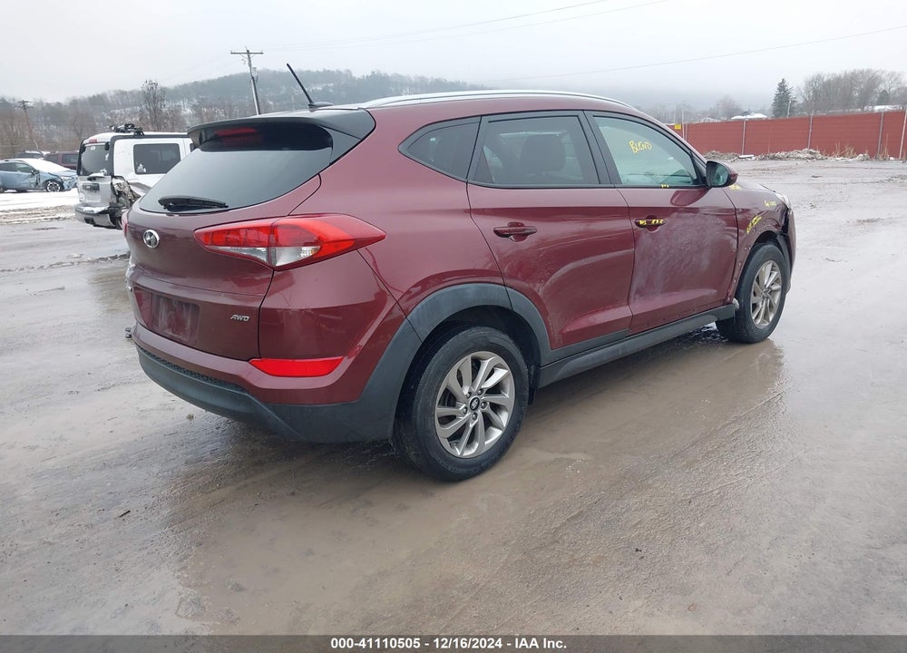 2016 HYUNDAI TUCSON SE VIN: KM8J3CA42GU121948