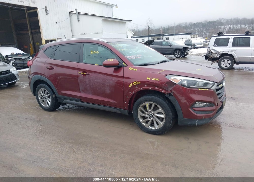 2016 HYUNDAI TUCSON SE VIN: KM8J3CA42GU121948