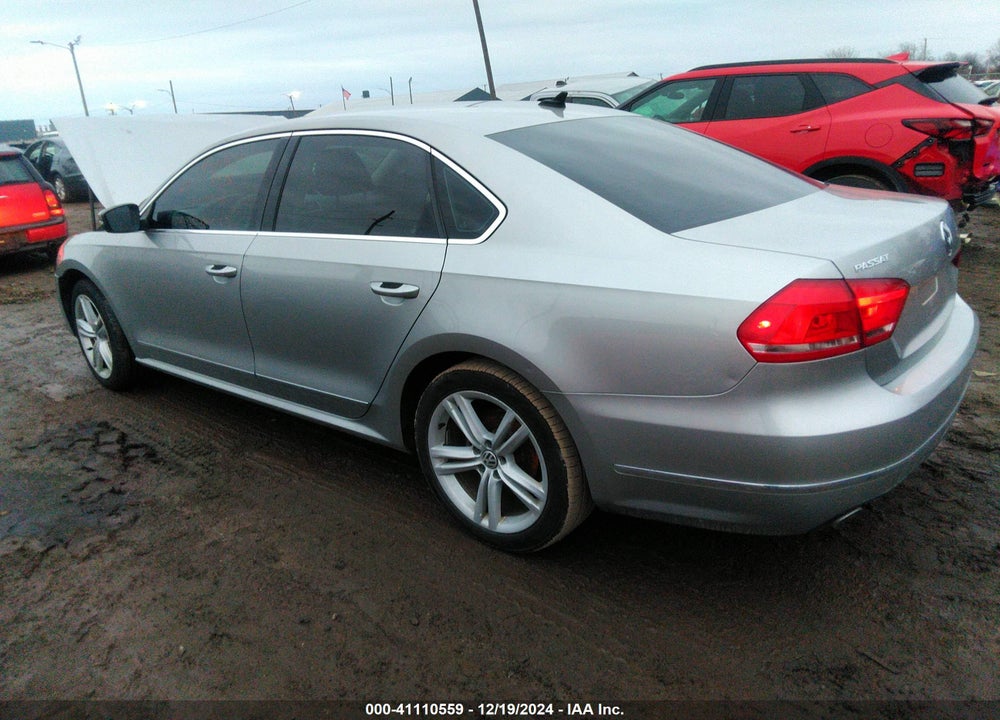2013 VOLKSWAGEN PASSAT VIN: 1VWCN7A39DC062319