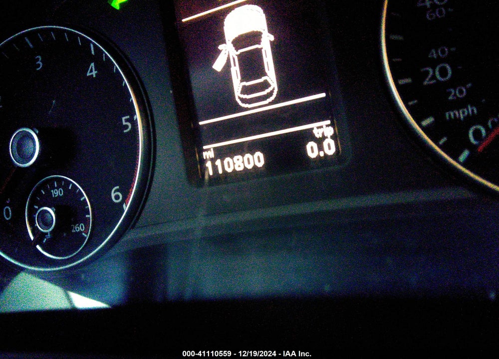 2013 VOLKSWAGEN PASSAT VIN: 1VWCN7A39DC062319