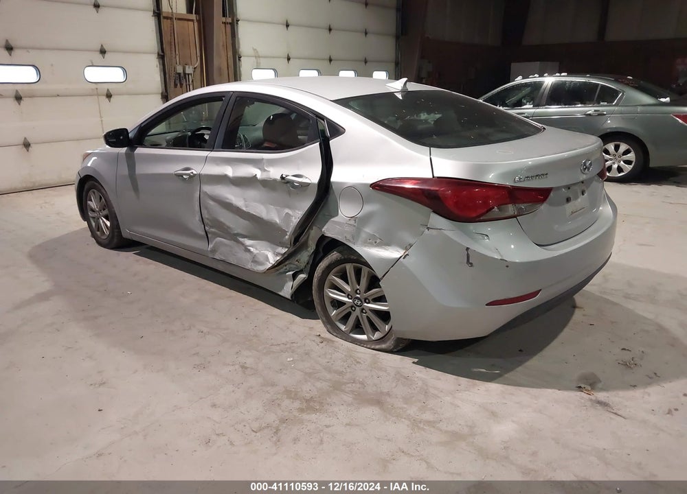 2014 HYUNDAI ELANTRA VIN: 5NPDH4AE0EH519717
