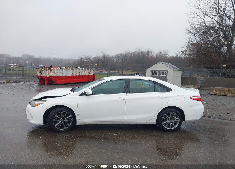 2017 TOYOTA CAMRY SE VIN: 4T1BF1FK8HU691588