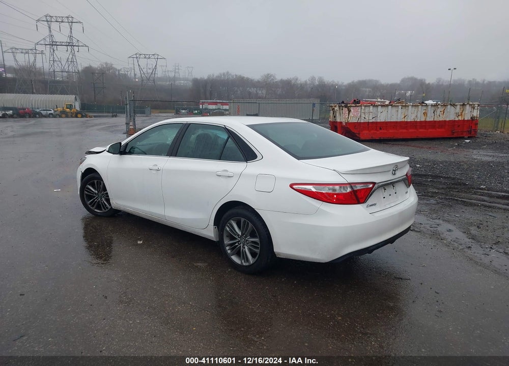2017 TOYOTA CAMRY SE VIN: 4T1BF1FK8HU691588