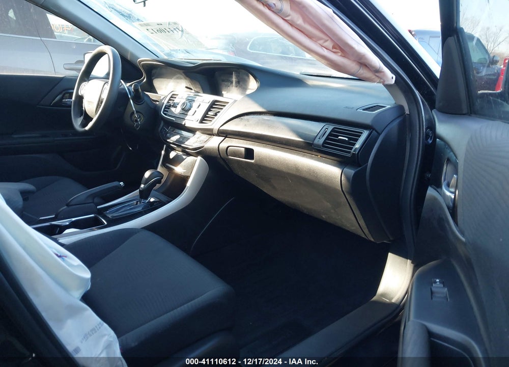 2016 HONDA ACCORD LX VIN: 1HGCR2F38GA100417