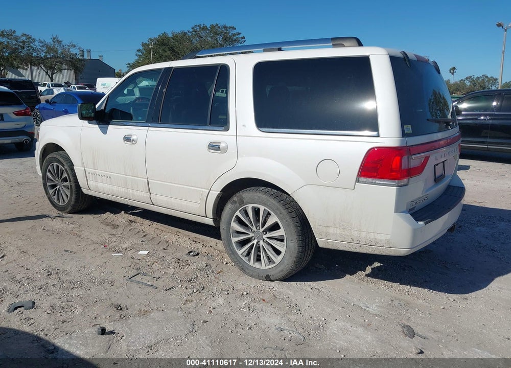 2015 LINCOLN NAVIGATOR VIN: 5LMJJ2JT4FEJ10740