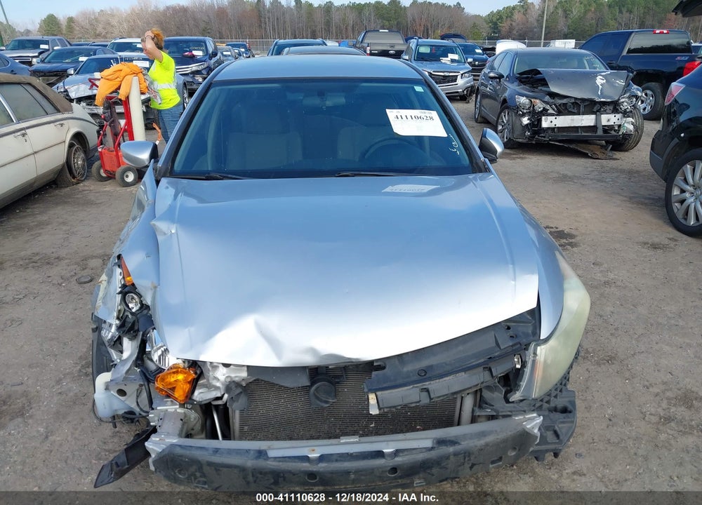 2011 HONDA ACCORD VIN: 1HGCP2F30BA032130