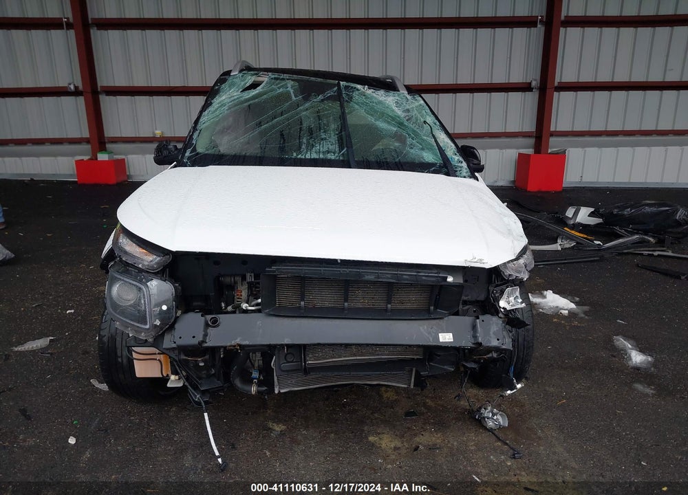 2022 HYUNDAI VENUE LIMITED VIN: KMHRC8A38NU165893