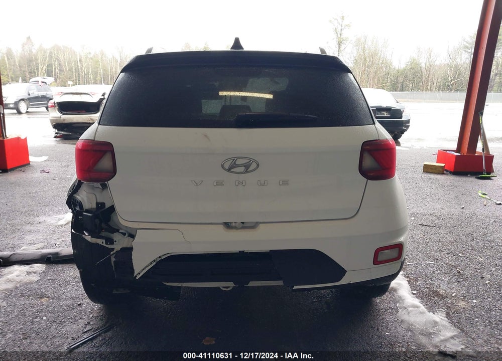 2022 HYUNDAI VENUE LIMITED VIN: KMHRC8A38NU165893