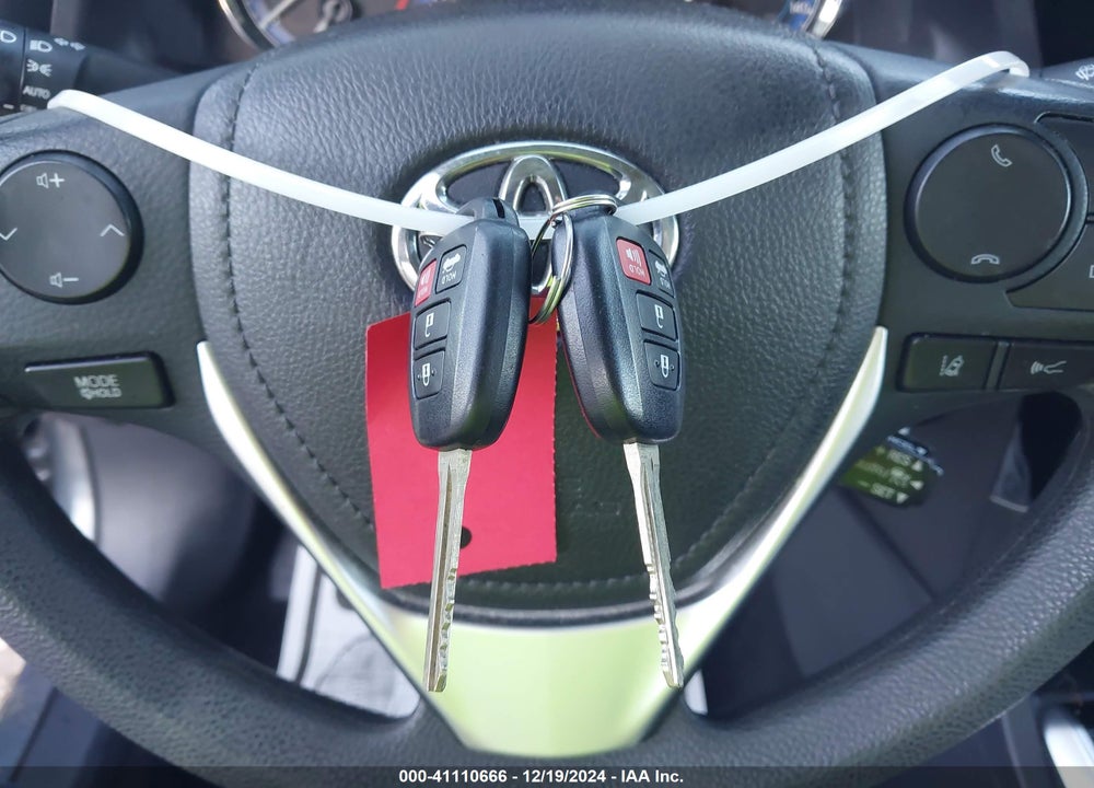 2017 TOYOTA COROLLA L/LE/XLE/SE/XSE VIN: 2T1BURHE3HC961565