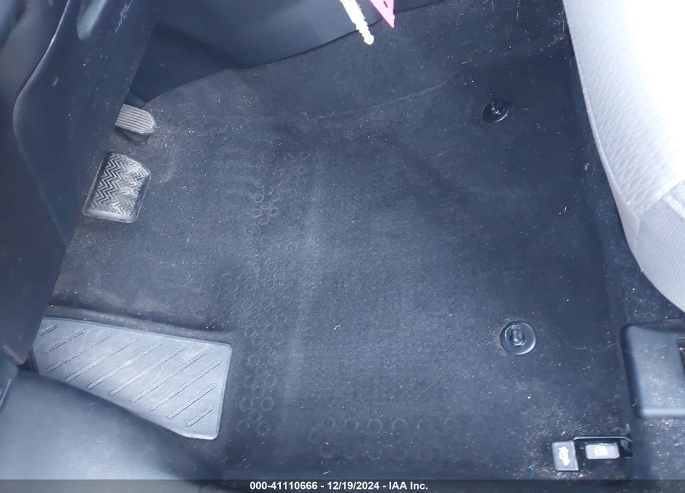 2017 TOYOTA COROLLA L/LE/XLE/SE/XSE VIN: 2T1BURHE3HC961565
