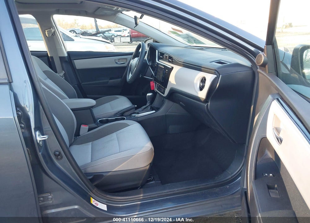 2017 TOYOTA COROLLA L/LE/XLE/SE/XSE VIN: 2T1BURHE3HC961565
