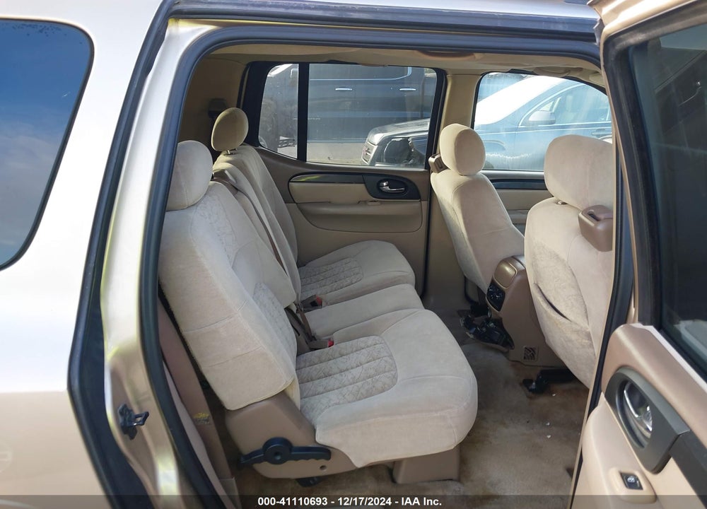 2004 GMC ENVOY XL SLE VIN: 1GKES16S946132017