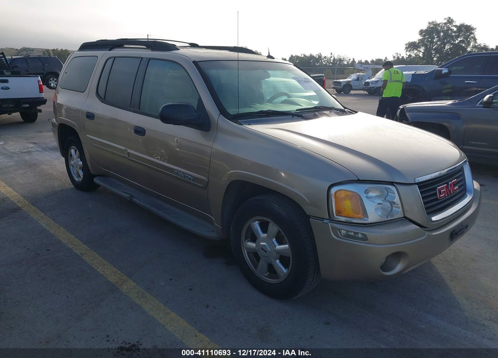 2004 GMC ENVOY XL SLE VIN: 1GKES16S946132017