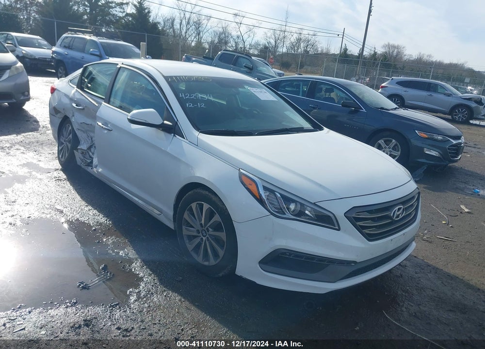 2015 HYUNDAI SONATA SPORT VIN: 5NPE34AF1FH115743