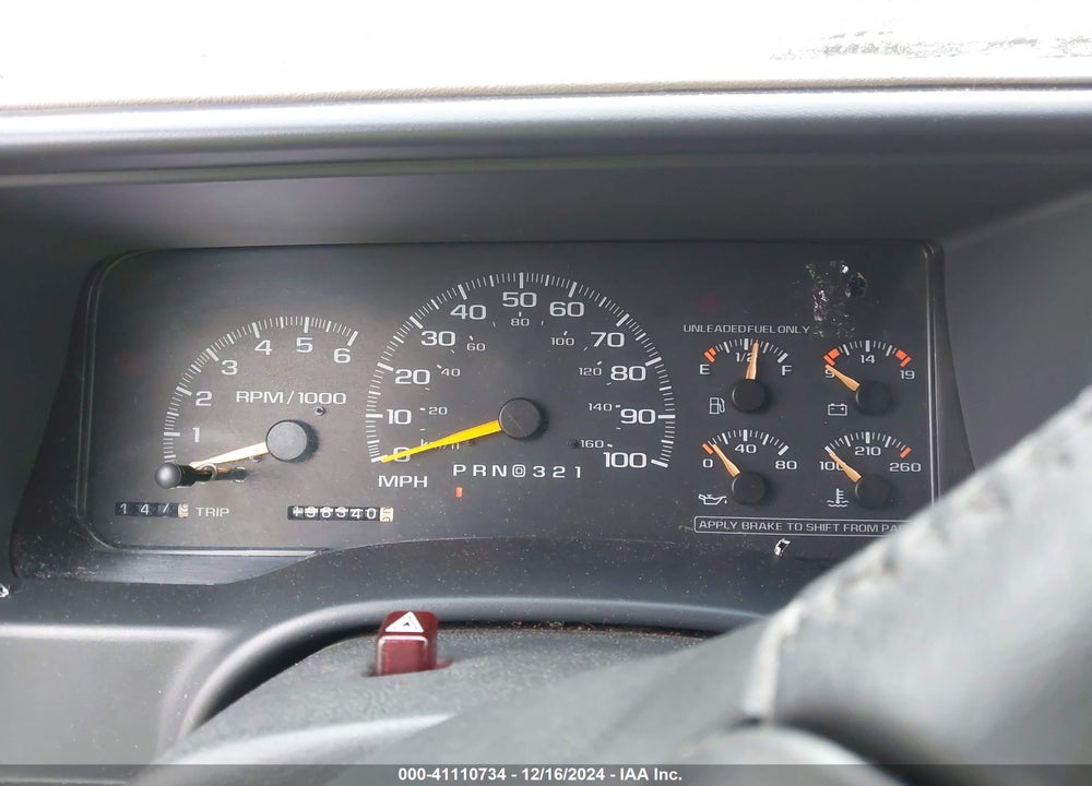 1998 CHEVROLET TAHOE LS VIN: 1GNEK13R2WJ375625