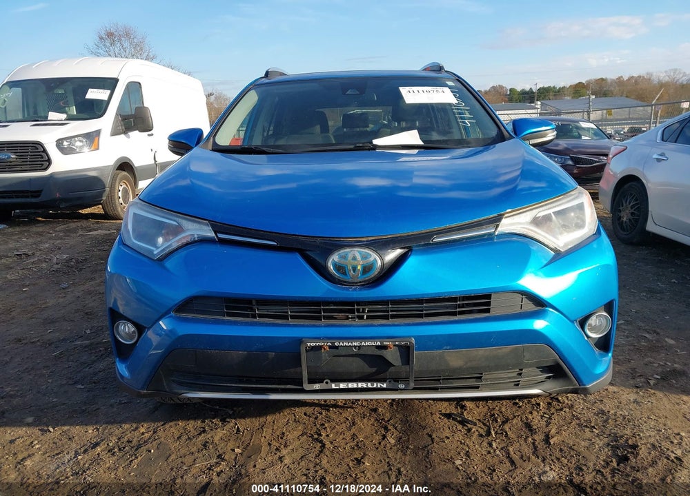 2017 TOYOTA RAV4 HYBRID XLE VIN: JTMRJREV8HD073621