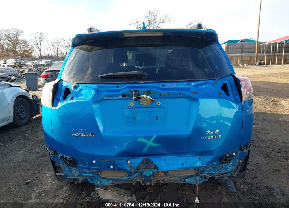 2017 TOYOTA RAV4 HYBRID XLE VIN: JTMRJREV8HD073621