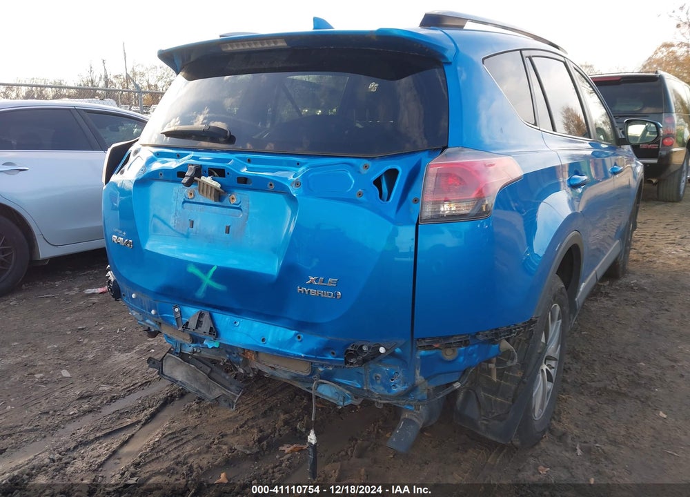 2017 TOYOTA RAV4 HYBRID XLE VIN: JTMRJREV8HD073621