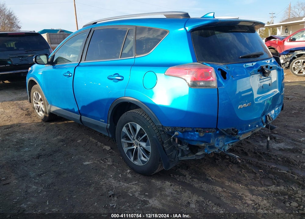 2017 TOYOTA RAV4 HYBRID XLE VIN: JTMRJREV8HD073621