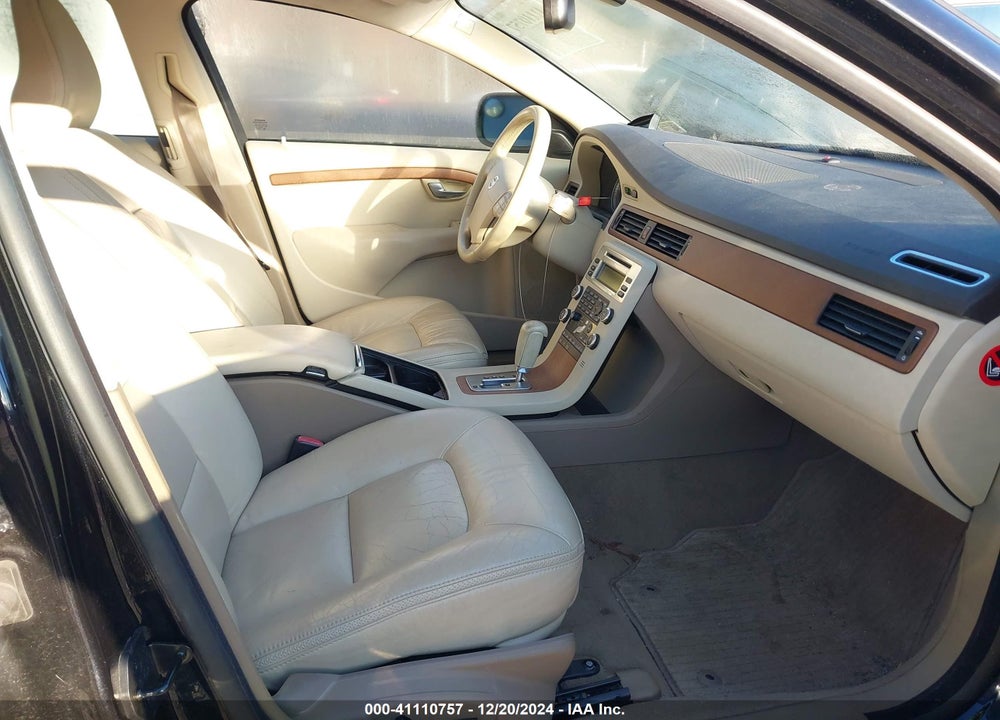 2009 VOLVO XC70 VIN: YV4BZ982991048495
