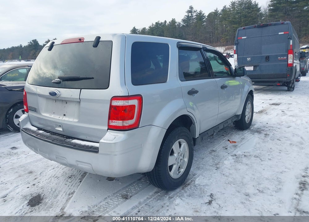 2011 FORD ESCAPE XLS VIN: 1FMCU0C78BKB85699