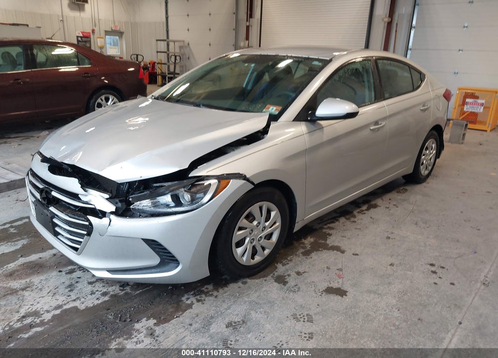 2018 HYUNDAI ELANTRA SE VIN: 5NPD74LF9JH212890