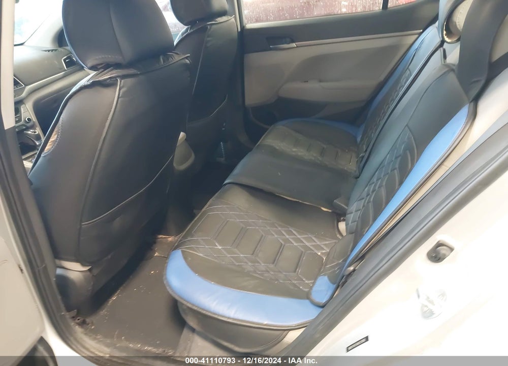 2018 HYUNDAI ELANTRA SE VIN: 5NPD74LF9JH212890