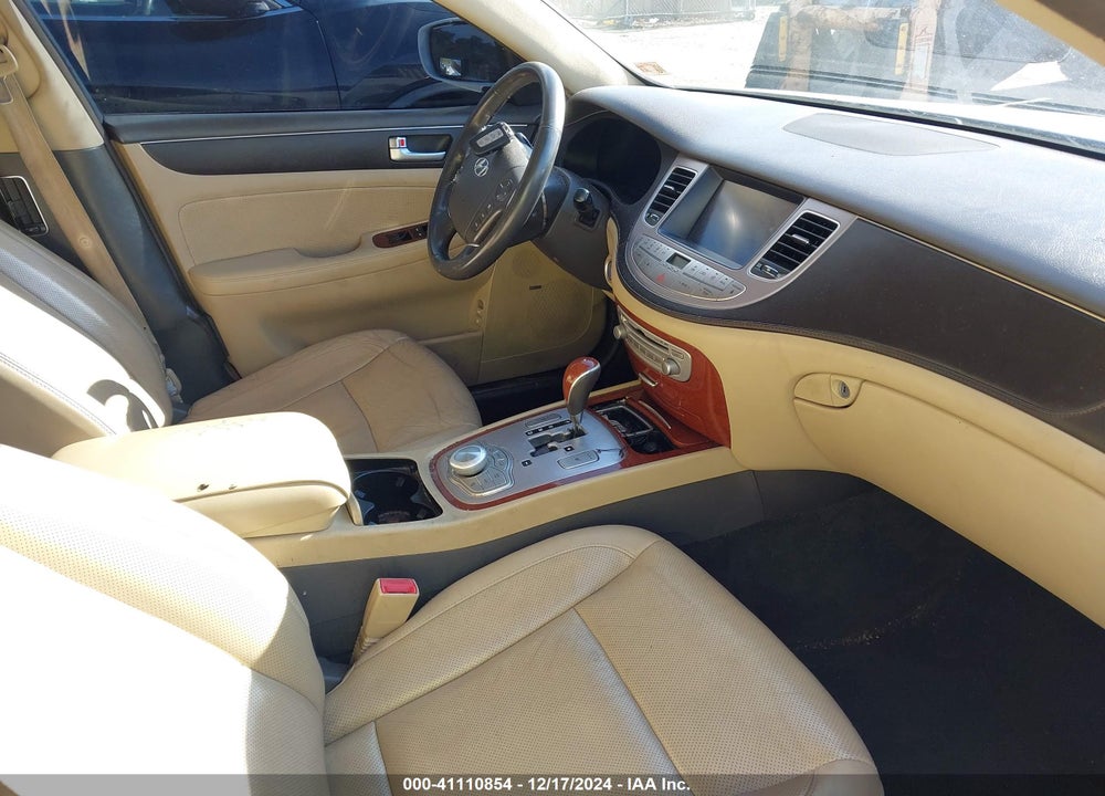 2013 HYUNDAI GENESIS 3.8 VIN: KMHGC4DD7DU231515