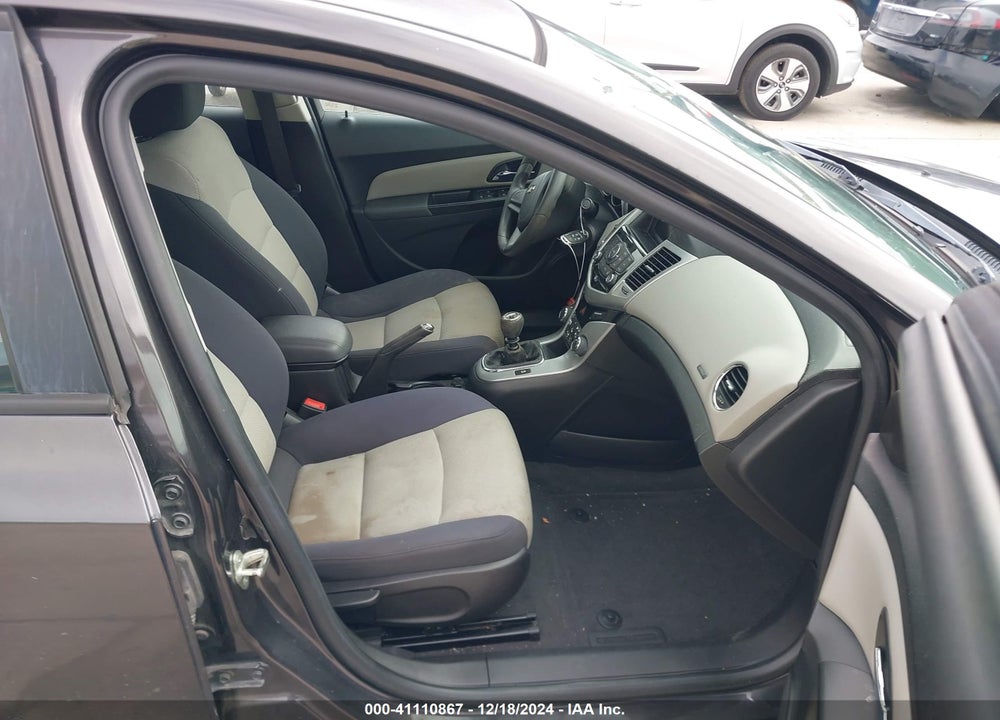 2014 CHEVROLET CRUZE LS MANUAL VIN: 1G1PB5SH0E7351474